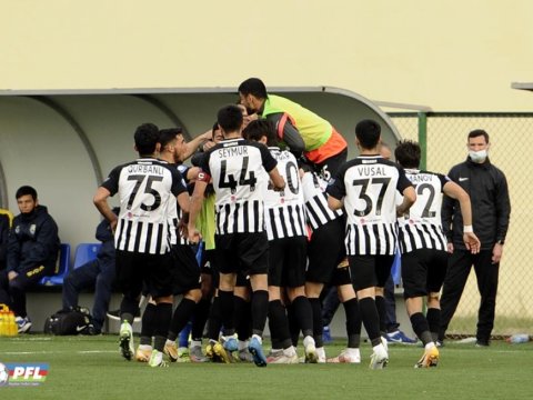 İllər sonra gələn çempionluq