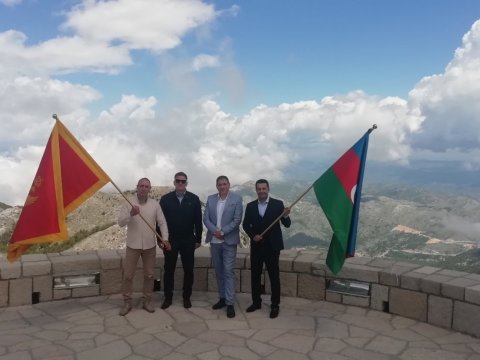 Monteneqronun Lovçen zirvəsində Azərbaycan bayrağı dalğalandırılıb