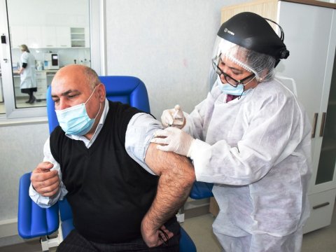 Son sutkada 50 min nəfərdən çox şəxsə vaksin vurulub