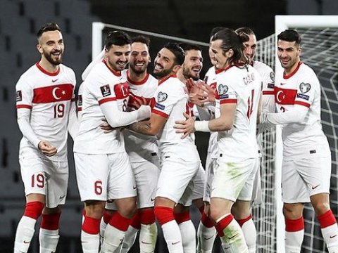 Türkiyə Avropa çempionatına qələbə ilə gedir