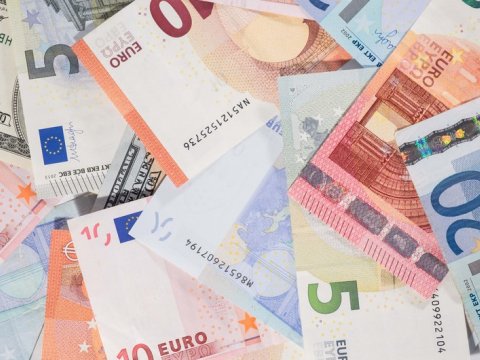 Manatın xarici valyutalara qarşı MƏZƏNNƏSİ