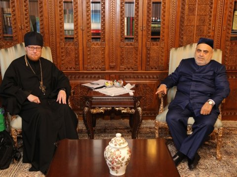 Şeyx rusiyalı din xadiminə azad olunmuş ərazilərdən danışdı