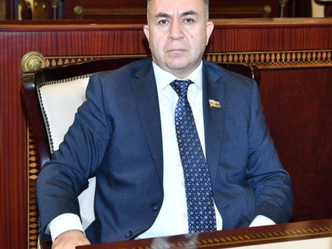 Dəyərli dostlar, sevimli gənclər!