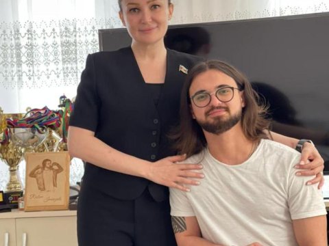 Rüstəm Azərbaycan bayrağını hələ çox dalğalandıracaq