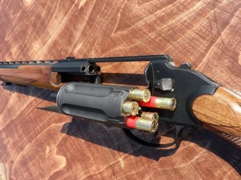 Ağdaşda qardaş qardaşı GÜLLƏLƏDİ