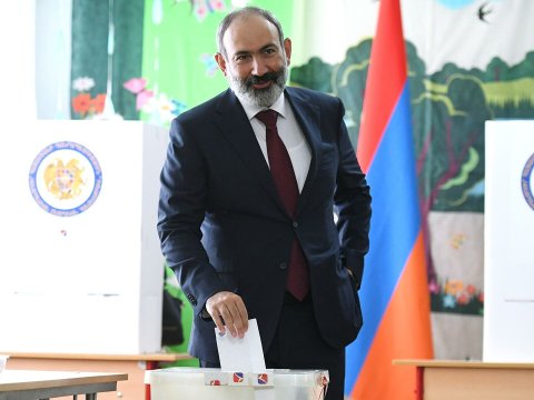 Paşinyan DANIŞDI - Partiyası təkbaşına hökumət quracaq