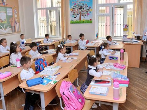 Bakıda 45 mindən çox şagird 1-ci sinfə ərizə verib