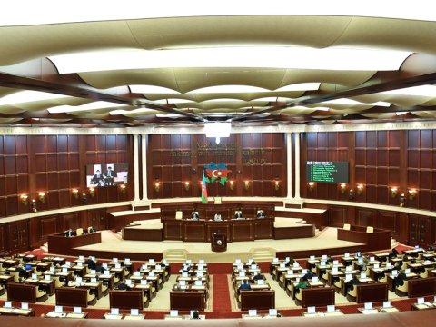 Milli Məclis bu gün növbədənkənar iclasa toplaşır