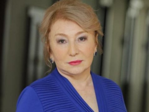 Deputat ölkədə internetin zəif olmasından şikayətləndi 
