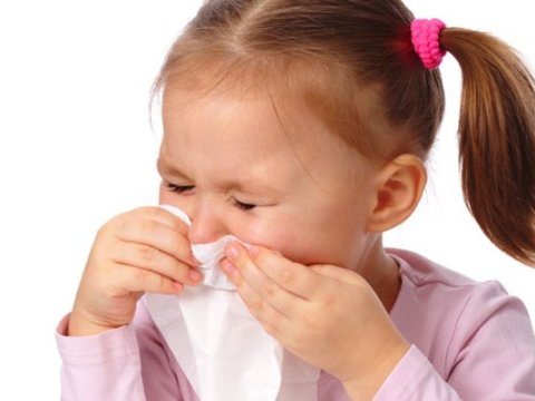 Koronavirusa yoluxan uşaqlar xəstəliyi yüngül keçirirlər - Həkim