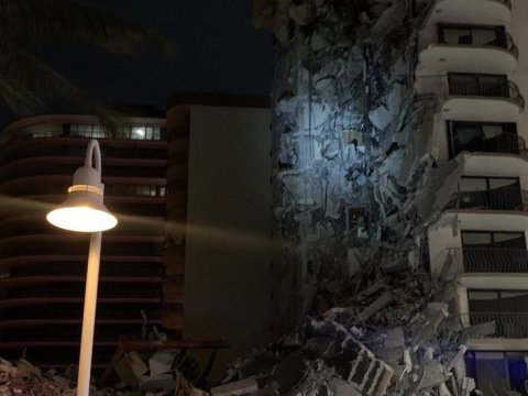 Bina çökdü: 4 ölü, 159 nəfər itkin saylır