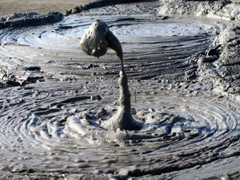 Xəzərdə 200 sualtı palçıq vulkanı var