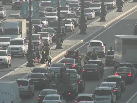 Bakının Heydər Əliyev prospektində yol qəzası - FOTO