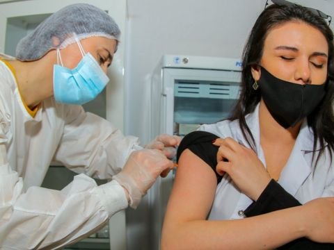 Son sutkada 70 minə yaxın vaksin vurduran var 