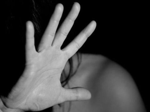 Sabirabadda köməksiz qadını zorlayan əmioğlular TUTULDU