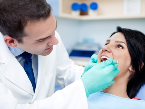 Stomatoloji xidmətlər icbari tibbi sığorta paketə daxil edilə bilər?