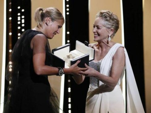 “Ən yaxşı aktrisa” seçildi