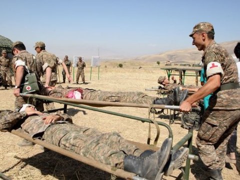 Ordumuzun cavab zərbəsi: Erməni hərbçi başından vuruldu