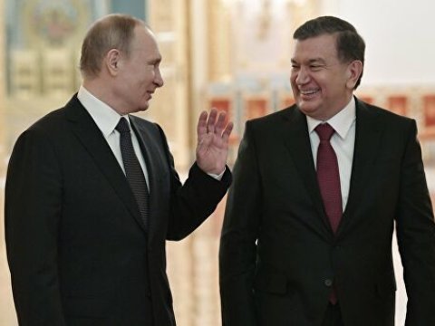Putin Özbəkistan prezidentinə zəng etdi