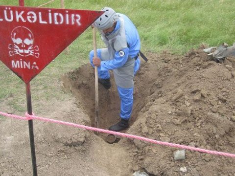 Diversant qarşılığında mina xəritələri: Bakı ilə Yerevan yeni razılaşmaya YAXINDIR