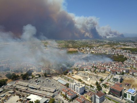 Antalyada güclü meşə yanğınları - FOTOLAR