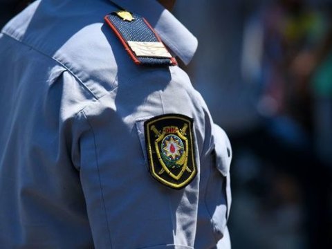 Prokurorluq bıçaqlanan polislə bağlı məlumat yaydı
