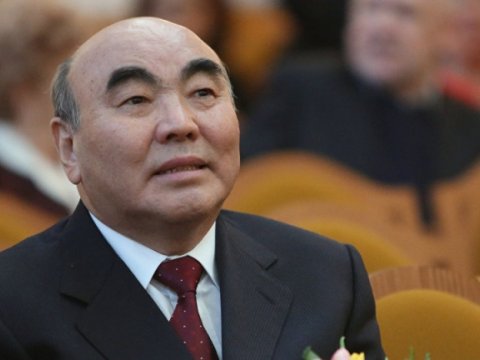 Eks-prezident ölkəyə qayıtdı – dərhal həbs olundu