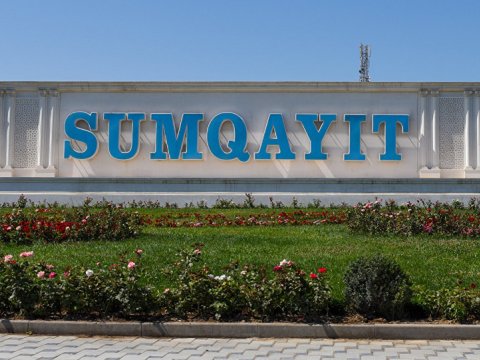 Sumqayıta yayılan pis qoxunun səbəbi nədir? - AÇIQLAMA  