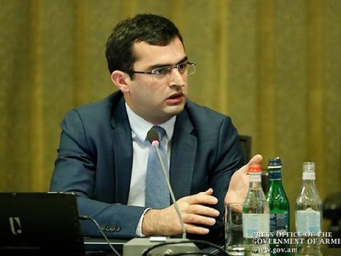 Ermənistan parlamenti yeni vitse-spiker seçdi