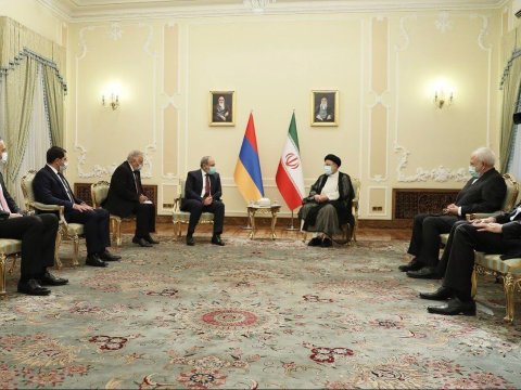 İranın yeni prezidentindən Kəlbəcərlə sərhəddə baş verənlərə REAKSİYA