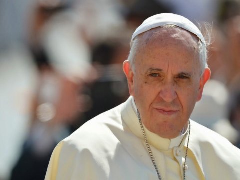 Roma Papası ölümlə HƏDƏLƏNDİ