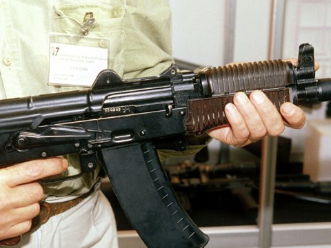 Rusiya bu ölkəyə silahlar göndərdi
