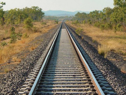 Rəsmi Yerevan: “Dəmir yolu Naxçıvan, Mehri və İcevandan keçəcək” 