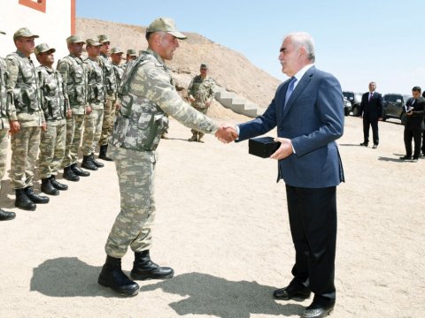 “Bu ərazilərdə xidmət aparmaq qəhrəmanlıqdır”