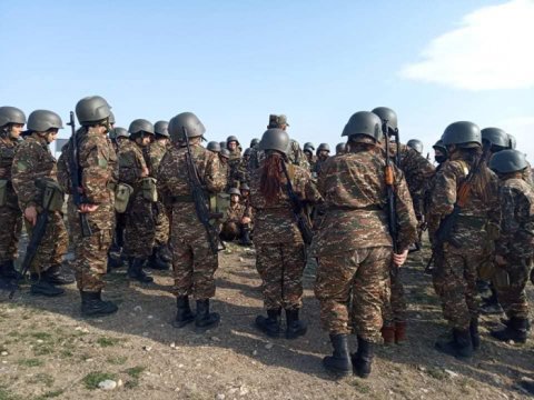 Ermənistanda ciddi dəyişiklik: Məğlub ordu qadınlaşır