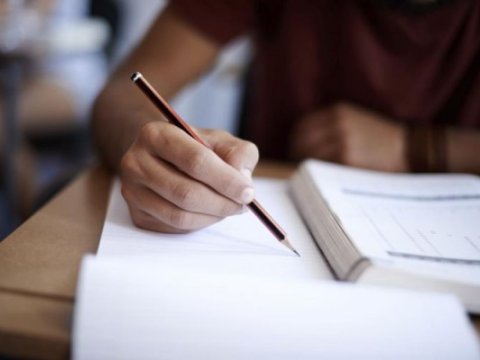 Plan yerləri artırılan və azaldılan universitetlər - RƏQƏMLƏR