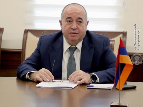 Amerikalı səfir Arşak Karapetyanla görüşdü