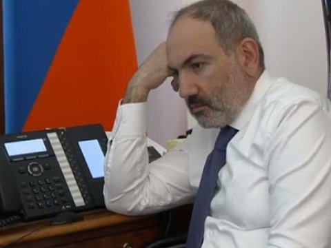 Putin 2 gün Paşinyanın zənglərinə cavab verməyib