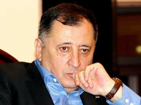 Baba Vəziroğlu: “Onların gözündə həmişə yaltaq adam olmuşam” - MÜSAHİBƏ