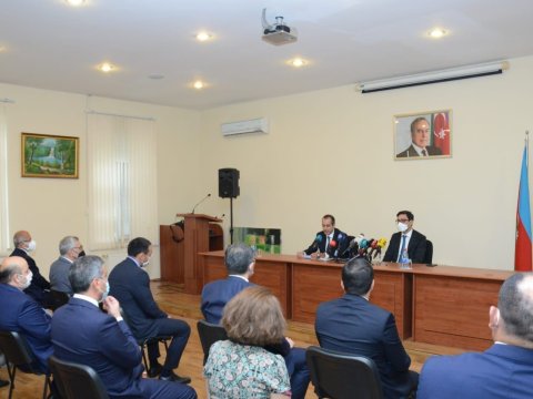 Yeni nazir kollektivə təqdim olundu