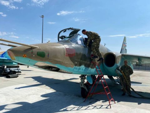 Qarabağda ermənilərin 58 hədəfini məhv edən Su-25 təyyarəsi - FOTO