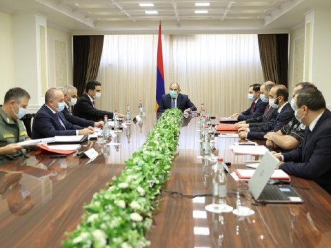 Paşinyan Təhlükəsizlik Şurasının iclasını keçirdi – FOTO