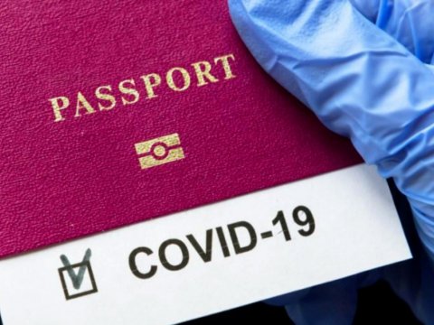 Saxta COVID pasportu satan vəzifəli şəxslər aşkarlandı