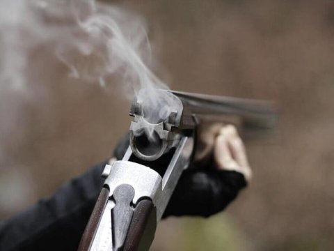 Yardımlı sakini həmkəndlisini güllələyərək öldürdü