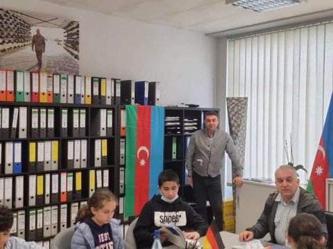 Kölndə Azərbaycan dilinin tədrisinə başlanıldı - FOTO