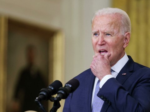 Bayden tacikləri təhqir etdi – Nota verildi