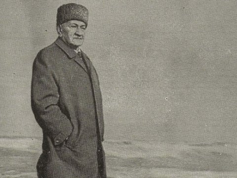 Şerimin vəzninə bənzər Xəzərin dalğaları...