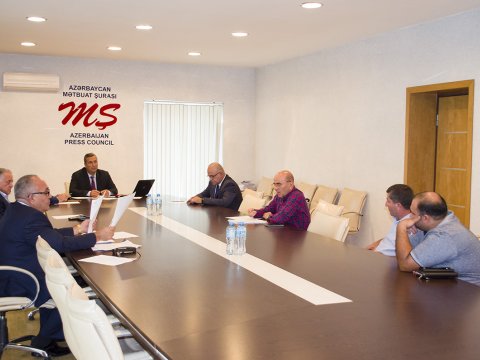 Dörd saytdan Mətbuat Şurasına ŞİKAYƏT EDİLDİ 