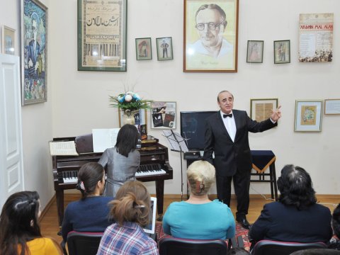 “AYRILIQ”la xalqı birləşdirdi, öz vaxtsız ayrılığı ilə isə ürəkləri parçaladı...