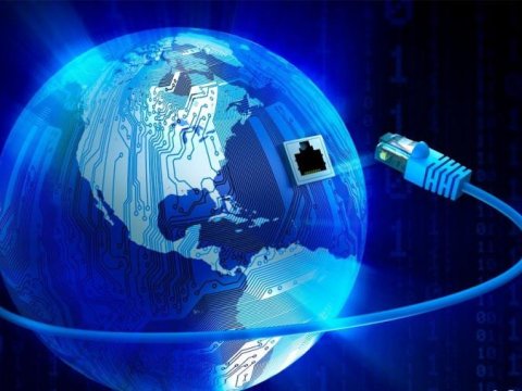 Azərbaycanda internetin qiyməti UCUZLAŞDI